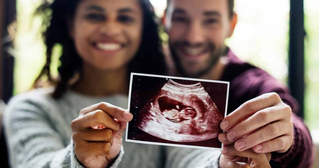 10 bonnes raisons de ne pas connaître le sexe de bébé avant l’accouchement-min (1)